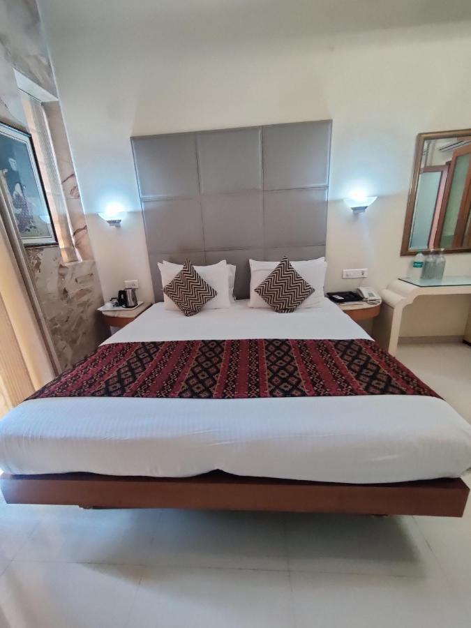 Capital Hotel 뭄바이 외부 사진