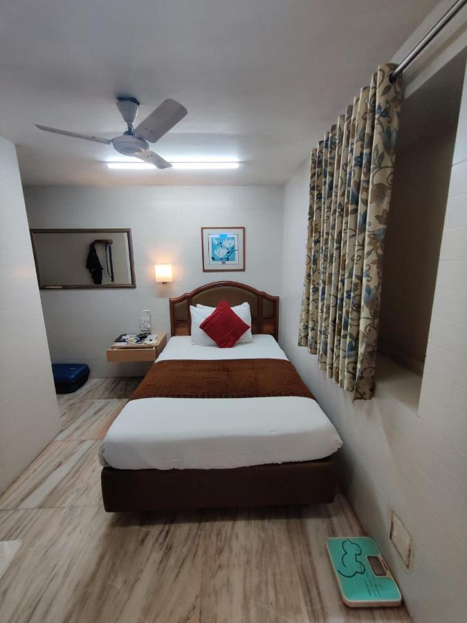 Capital Hotel 뭄바이 외부 사진