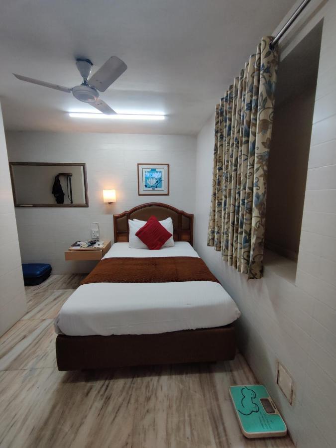 Capital Hotel 뭄바이 외부 사진